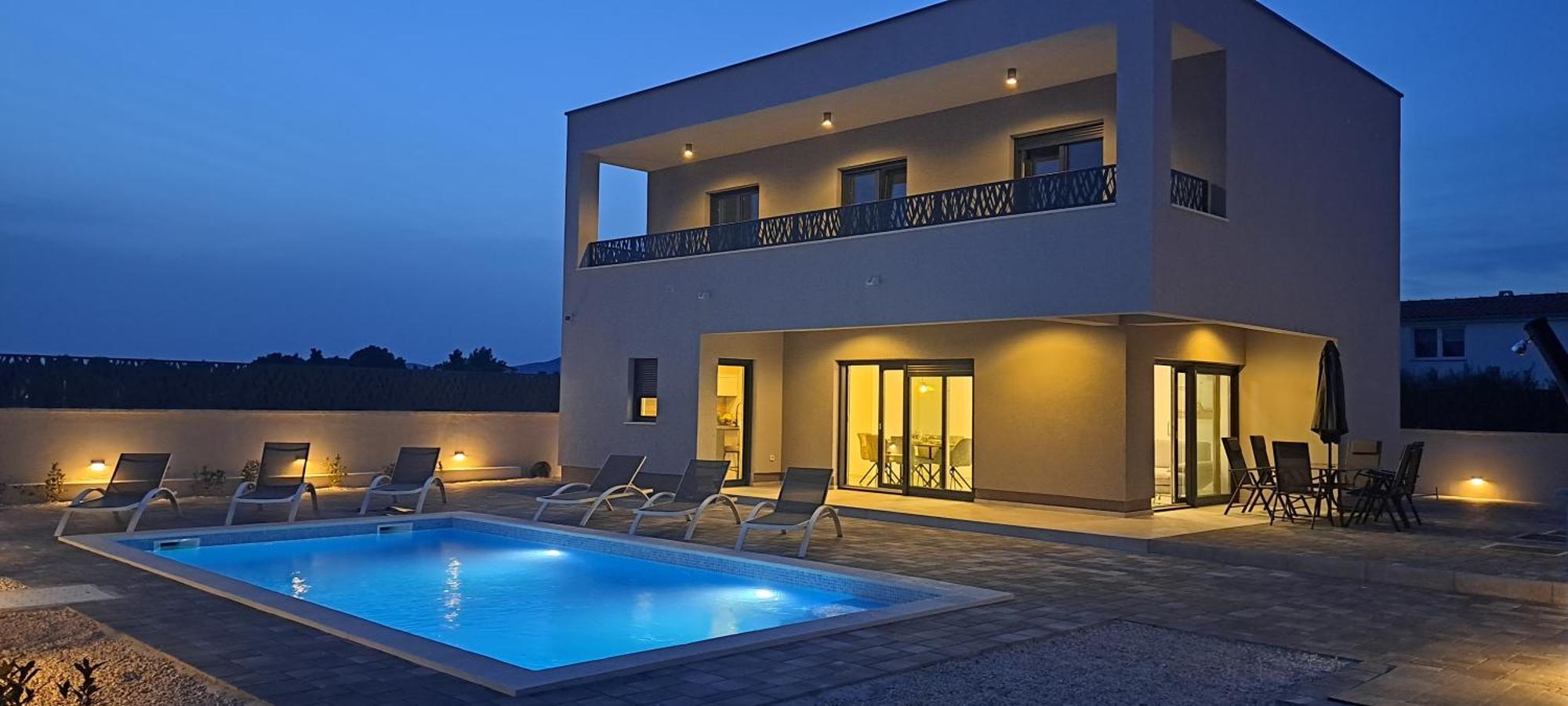 Mare Villa