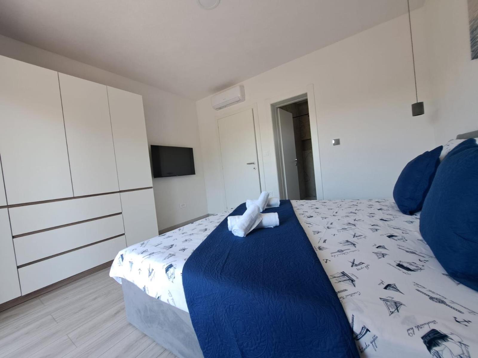 Mare Villa Pirovac